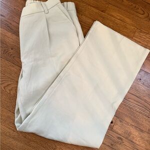 H&M women’s light green Dress Pants